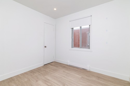 Chambre à coucher - 2-9695 Av. Bruchési, Montréal (Ahuntsic-Cartierville), QC - Indoor Photo Showing Other Room