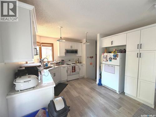 40 Willow Crescent, Fort Qu'Appelle, SK - Indoor Photo Showing Kitchen