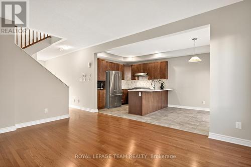 619 Geranium Walk, Ottawa, ON - Indoor Photo Showing Kitchen