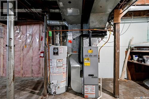927 4Th Avenue N, Saskatoon, SK - Indoor Photo Showing Basement