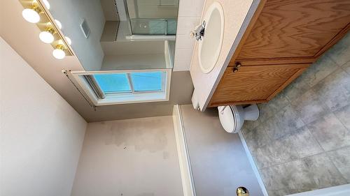 18A Wolf Crescent, Windermere, BC - Indoor Photo Showing Other Room
