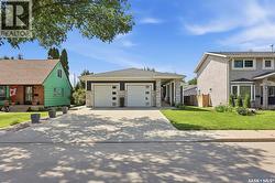 1521 10th AVENUE N  Saskatoon, SK S7K 3A7