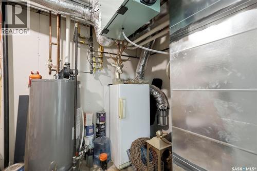 1521 10Th Avenue N, Saskatoon, SK - Indoor Photo Showing Basement