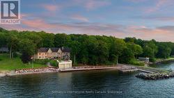 250 GORDON DRIVE Penetanguishene, ON L9M 1Y4