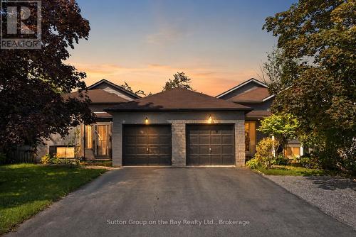 6 DONALD CRESCENT  Wasaga Beach, ON L9Z 1E1
