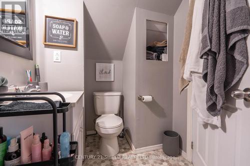 813 York Street, Cornwall, ON - Indoor Photo Showing Bathroom