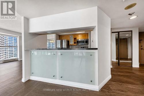 1602 - 77 Harbour Square, Toronto, ON - Indoor