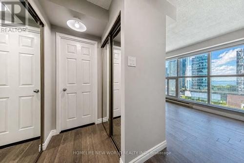 1602 - 77 Harbour Square, Toronto, ON - Indoor Photo Showing Other Room