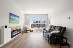 #412-2461 Gateway Rd Langford, BC V9B 6M6