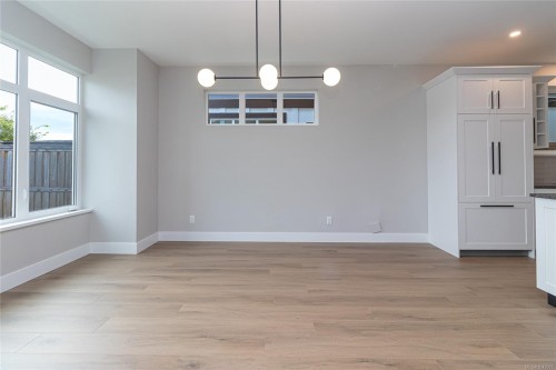290 Seafield Rd, Colwood, BC 