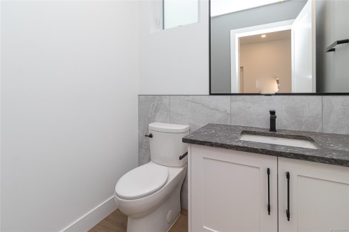 290 Seafield Rd, Colwood, BC 