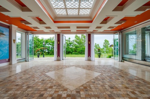 220 Greyabbey Trail, Toronto, ON - Indoor Photo Showing Other Room