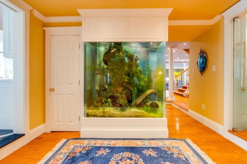 220 Greyabbey Trail, Toronto, ON - Indoor Photo Showing Other Room
