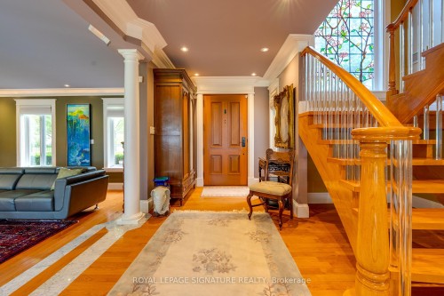 220 Greyabbey Trail, Toronto, ON - Indoor Photo Showing Other Room