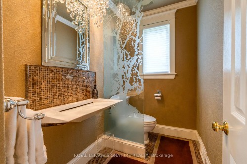 220 Greyabbey Trail, Toronto, ON - Indoor Photo Showing Bathroom