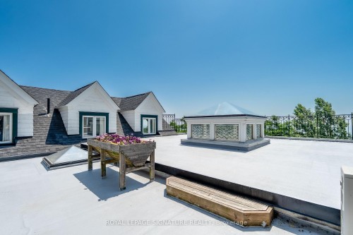 220 Greyabbey Trail, Toronto, ON - Outdoor
