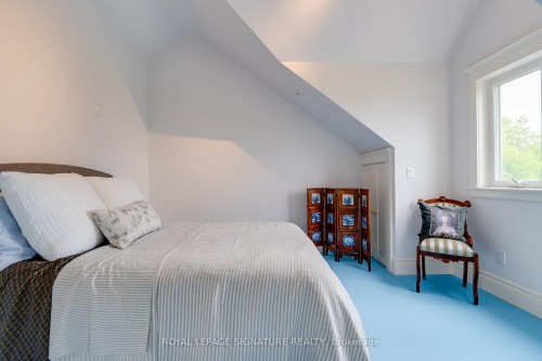 220 Greyabbey Trail, Toronto, ON - Indoor Photo Showing Bedroom