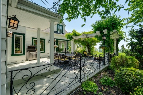 220 Greyabbey Trail, Toronto, ON - Outdoor