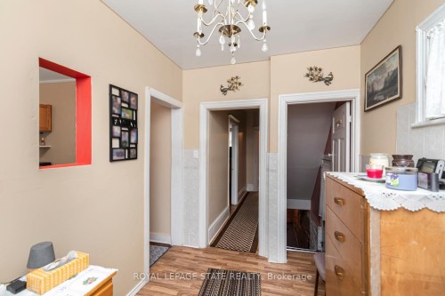 44 Arthur Avenue N, Hamilton, ON - Indoor