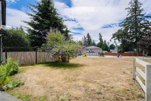 2165 Maple Ave, Sooke, BC - Outdoor