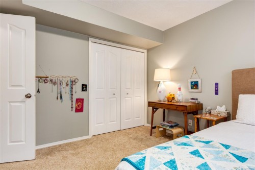 1206 Mckenzie Dr, Duncan, BC 