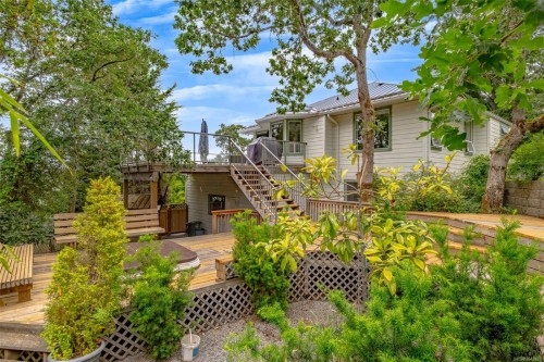 1206 Mckenzie Dr, Duncan, BC 