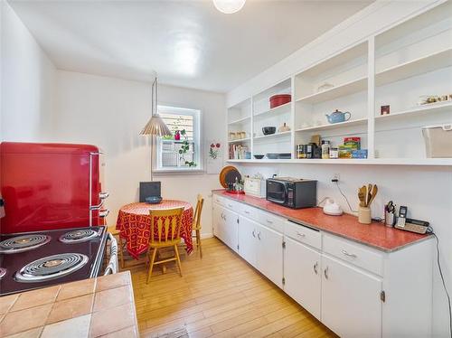 518 Young St, Winnipeg, MB - Indoor