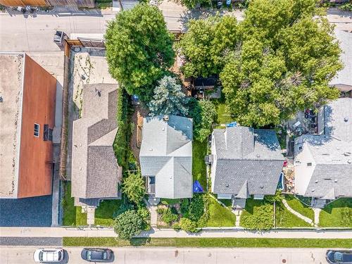 518 Young St, Winnipeg, MB - Outdoor