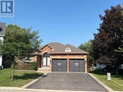 63 MUNRO CIRCLE Halton Hills, ON L7G 6A2