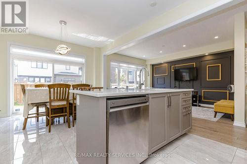 67 Malcolm Crescent, Haldimand, ON - Indoor Photo Showing Kitchen