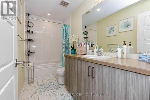 67 Malcolm Crescent, Haldimand, ON - Indoor Photo Showing Bathroom