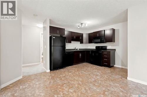 80 5533 Blake Crescent, Regina, SK - Indoor Photo Showing Kitchen