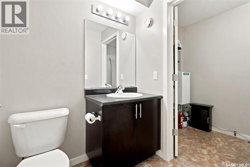 80 5533 Blake Crescent, Regina, SK - Indoor Photo Showing Bathroom