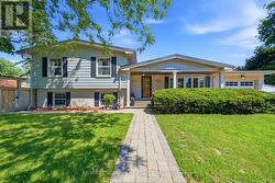 92 AUCHMAR ROAD  Hamilton, ON L9C 1C5