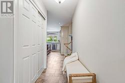 Foyer - 