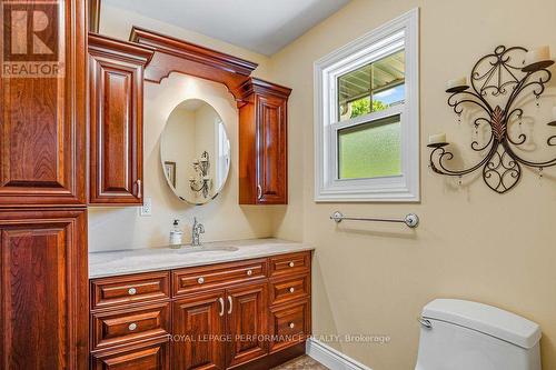 Bathroom - 108 Condor Drive, Ottawa, ON - Indoor Photo Showing Bathroom