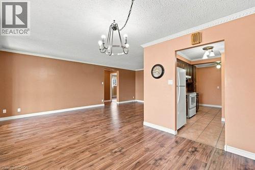 400 Champlain Boulevard Unit# 406, Cambridge, ON - Indoor Photo Showing Other Room