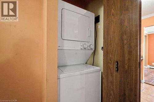 400 Champlain Boulevard Unit# 406, Cambridge, ON - Indoor Photo Showing Laundry Room