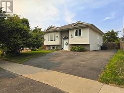 1486 Hutton Park DR  Thunder Bay, ON P7G 1E5