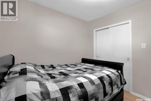 961 Garry Street, Regina, SK - Indoor Photo Showing Bedroom
