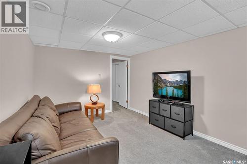 961 Garry Street, Regina, SK - Indoor Photo Showing Living Room