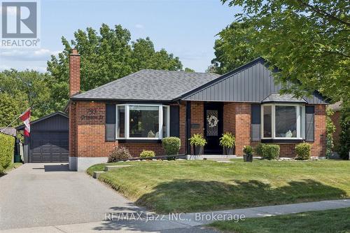 793 GRIERSON STREET  Oshawa (Centennial), ON L1G 5J8