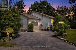 2 IDEAL POINT ROAD S  Kawartha Lakes (Bobcaygeon), ON K0M 1A0