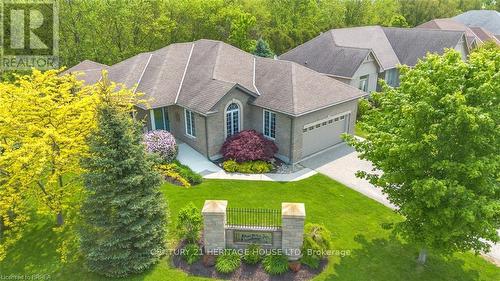 2 Hunter Drive S, Norfolk, ON - Outdoor