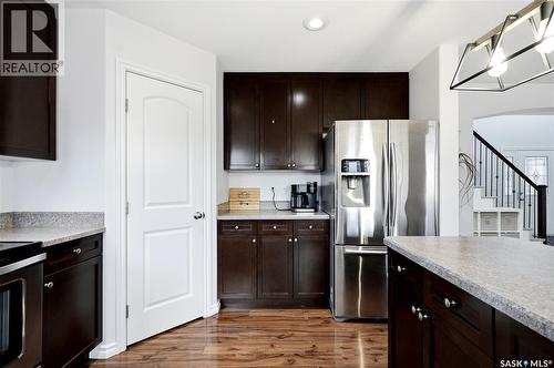 668 Lehrer Crescent, Saskatoon, SK - Indoor Photo Showing Kitchen