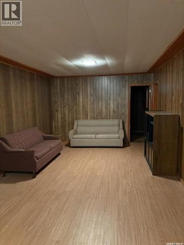203 Argyle Street, Regina, SK - Indoor