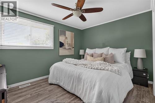 1749 Shawnee, Tecumseh, ON - Indoor Photo Showing Bedroom
