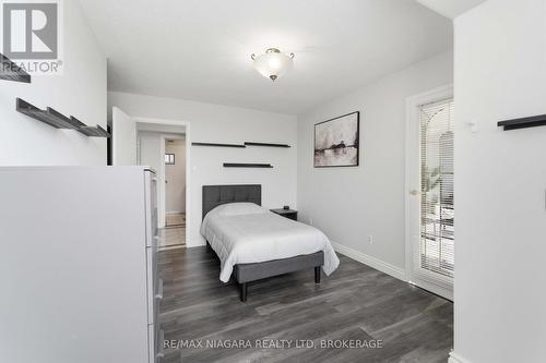 Main bedroom - 1207 - 7 Gale Crescent, St. Catharines (E. Chester), ON - Indoor Photo Showing Bedroom