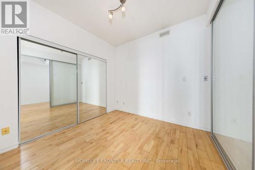 2111 - 65 Bremner Boulevard, Toronto, ON - Indoor Photo Showing Other Room
