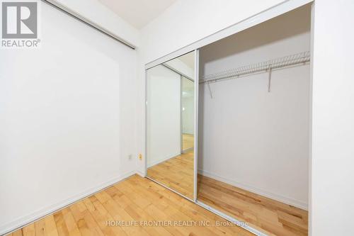 2111 - 65 Bremner Boulevard, Toronto, ON - Indoor Photo Showing Other Room
